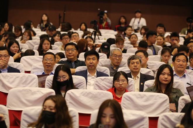 IMG_0043.JPG IMG_0043.JPG